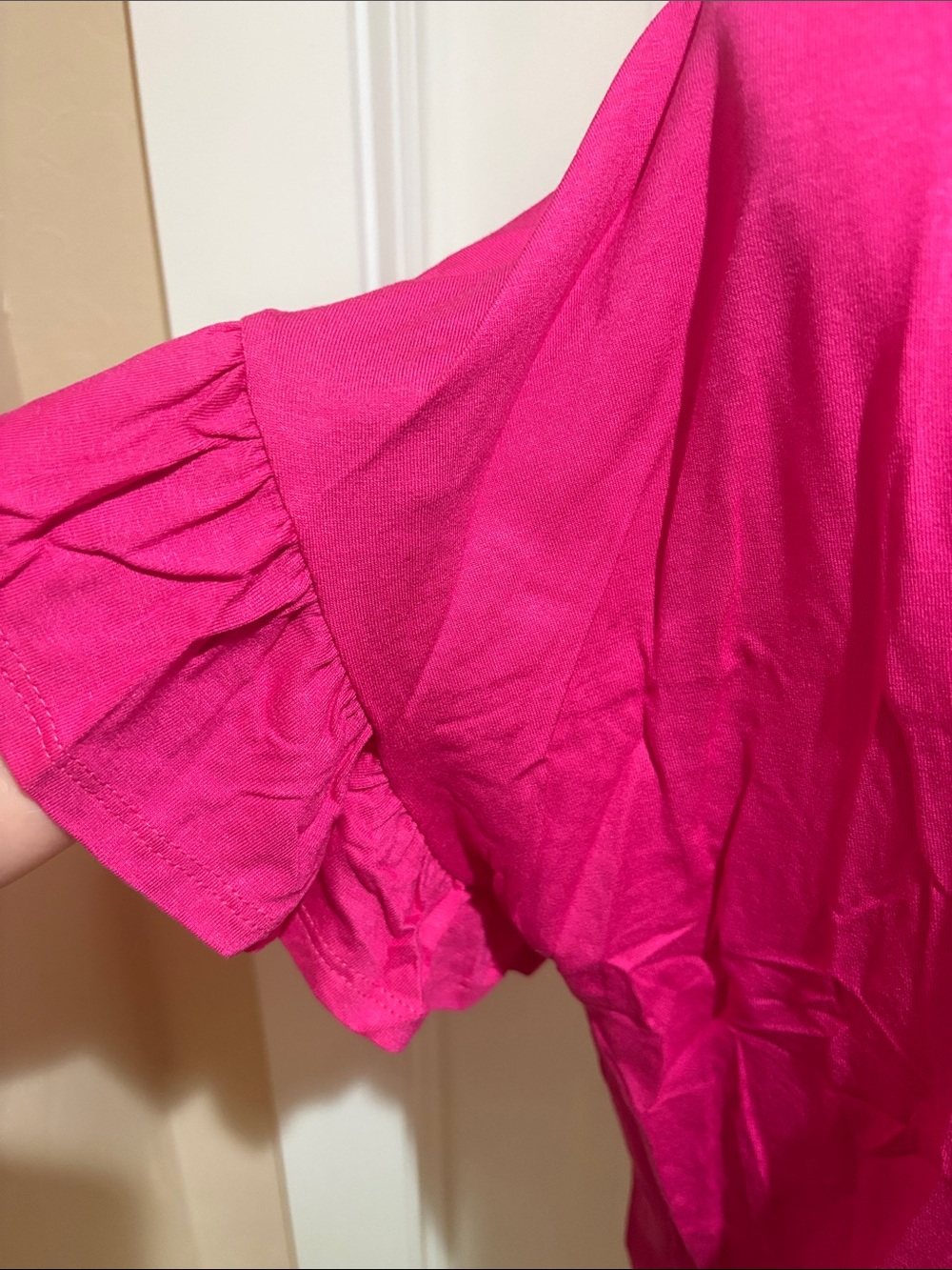 Women’s Pink V-Neck Short Sleeve Top - Picture 2 of 6